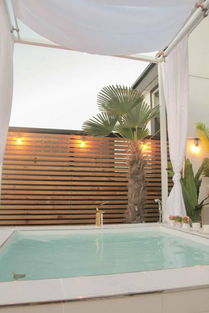 Jeju Hyeun'S House Villa Exterior photo